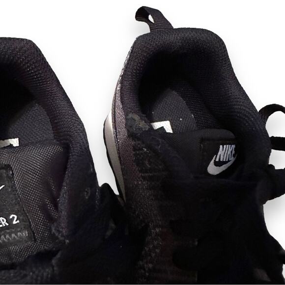 Nike MD Runner 2‎ ENG Mesh Women’s Sneakers Activewear Shoes in Black/Gray Sz 6 - Picture 11 of 11
